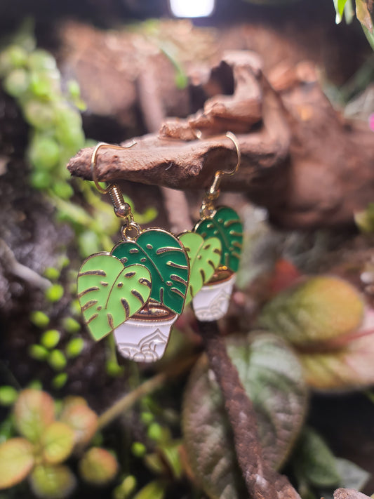 Cute Green Leaf Pot Earrings